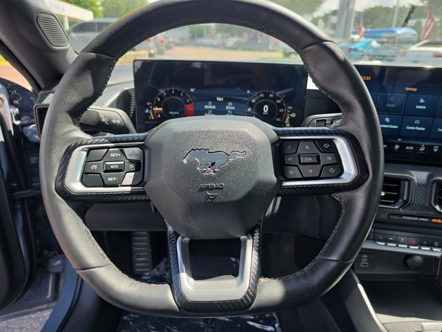 Certified 2025 Ford Mustang Coupe RWD image 20