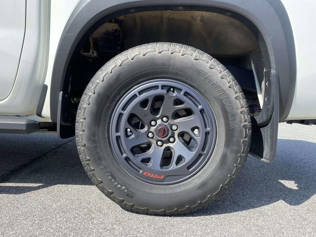 Used 2025 Nissan Frontier PRO-4X w/ Pro Convenience Package image 9