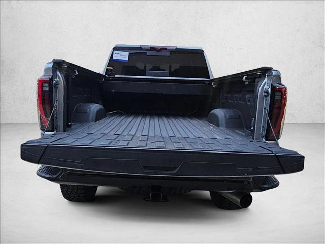 Used 2024 GMC Sierra 2500 AT4X AWD/4WD image 7