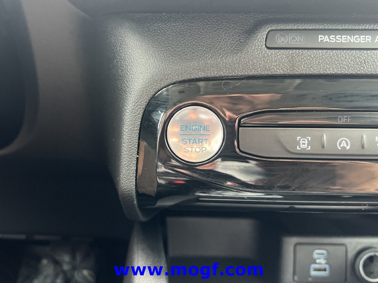 Certified 2023 Ford Escape Active w/ Tech Pack #1 FWD image 9