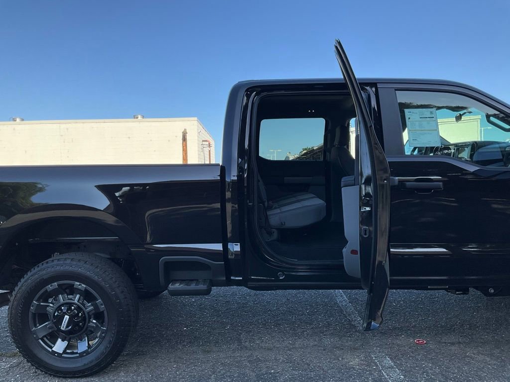 Certified 2024 Ford F250 XL w/ STX Appearance Package image 54