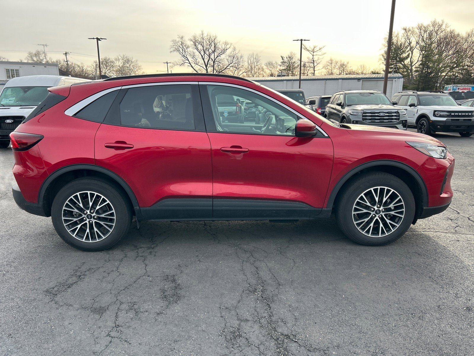 Certified 2024 Ford Escape Base image 4