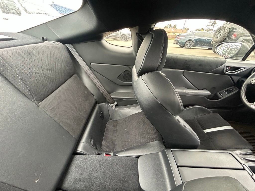 Used 2023 Toyota GR86 Premium w/ ALL Weather Mat Package (TMS) RWD image 27