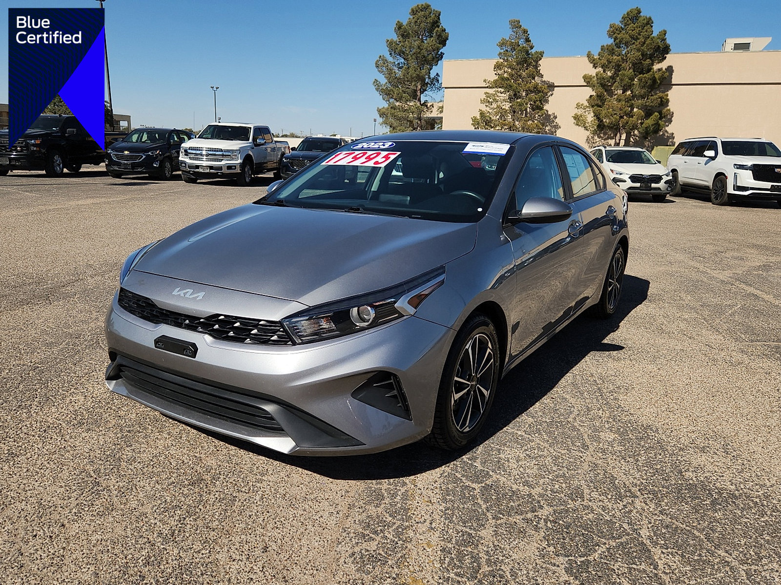 Used 2023 Kia Forte LXS image 1