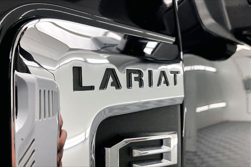 Certified 2021 Ford F350 Lariat w/ Lariat Value Package AWD/4WD image 8