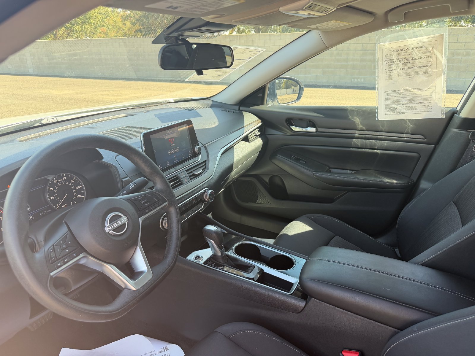 Used 2024 Nissan Altima 2.5 SV FWD image 12