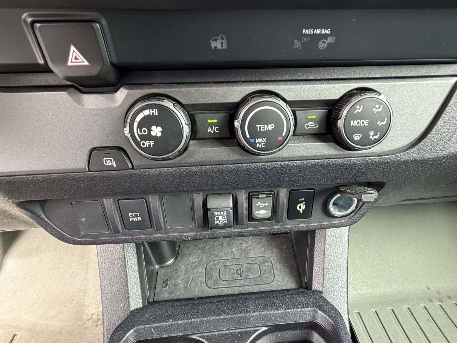 Used 2019 Toyota Tacoma TRD Off-Road RWD image 10