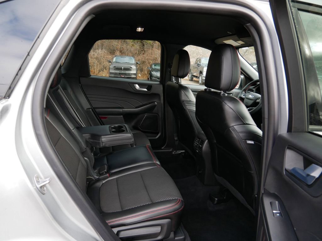 Certified 2024 Ford Escape ST-Line w/ Tech Pack #1 image 9