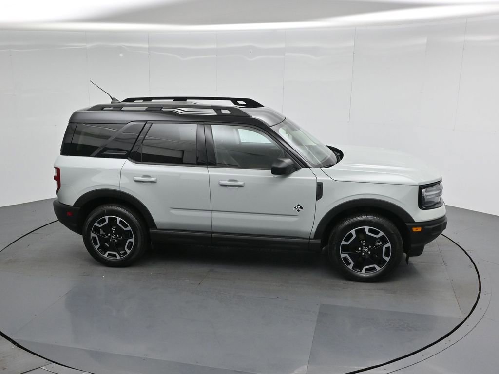 Certified 2022 Ford Bronco Sport Outer Banks w/ Tech Package AWD/4WD image 57
