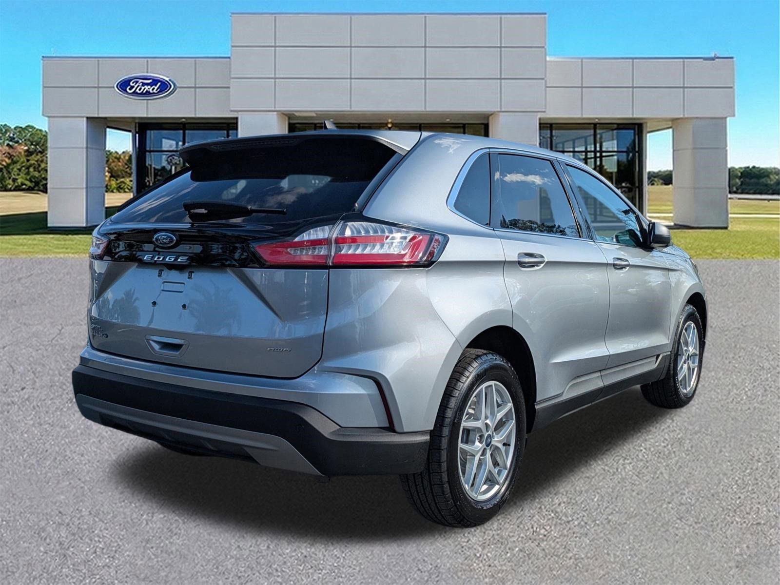 Certified 2022 Ford Edge SEL w/ Convenience Package image 5