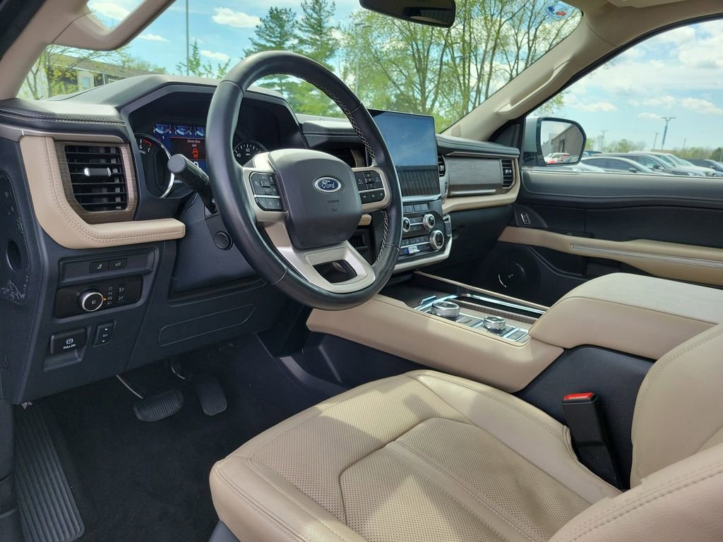 Certified 2024 Ford Expedition Limited image 21