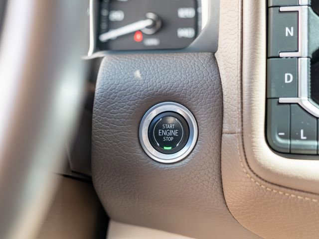 Used 2021 GMC Yukon Denali image 32