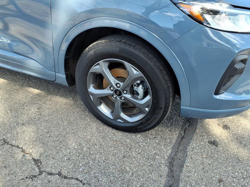 Certified 2024 Ford Escape ST-Line w/ Tech Pack #1 AWD/4WD image 5