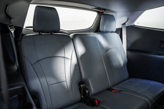 Used 2020 Buick Enclave Essence image 35