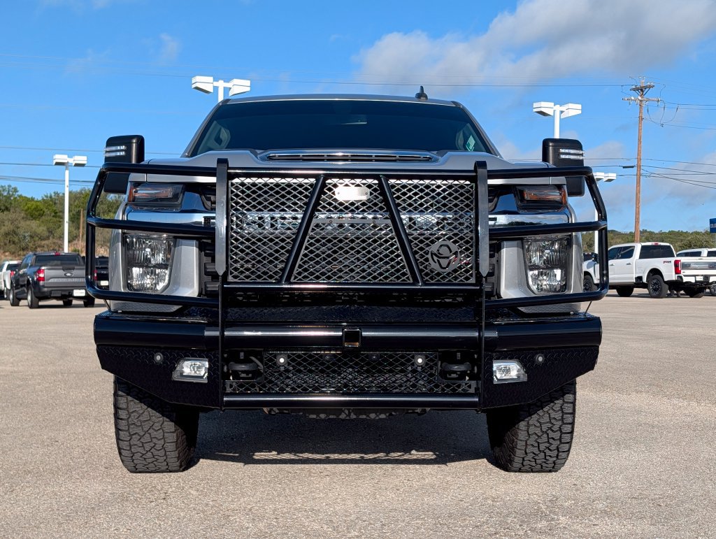 Used 2020 Chevrolet Silverado 2500 LT w/ Texas Edition AWD/4WD image 3