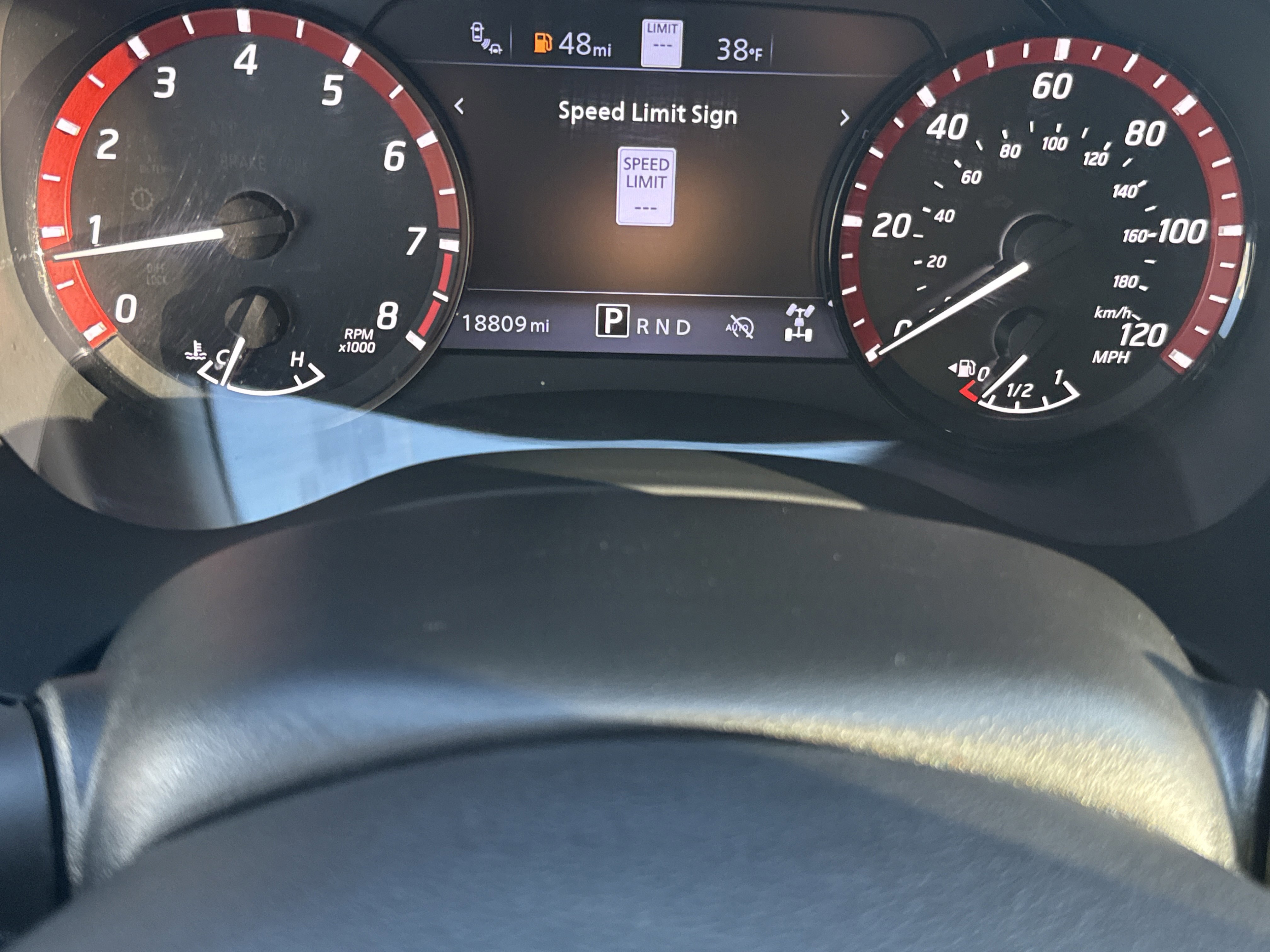 Used 2024 Nissan Frontier PRO-4X w/ Pro Convenience Package image 17