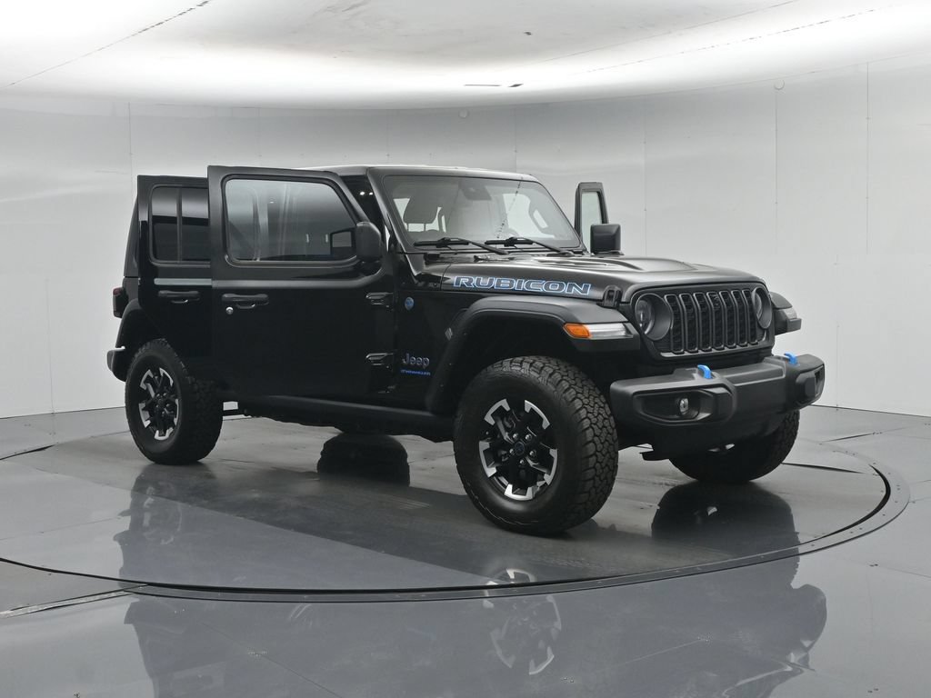 Used 2024 Jeep Wrangler Unlimited Rubicon 4xe w/ Technology Group AWD/4WD image 33