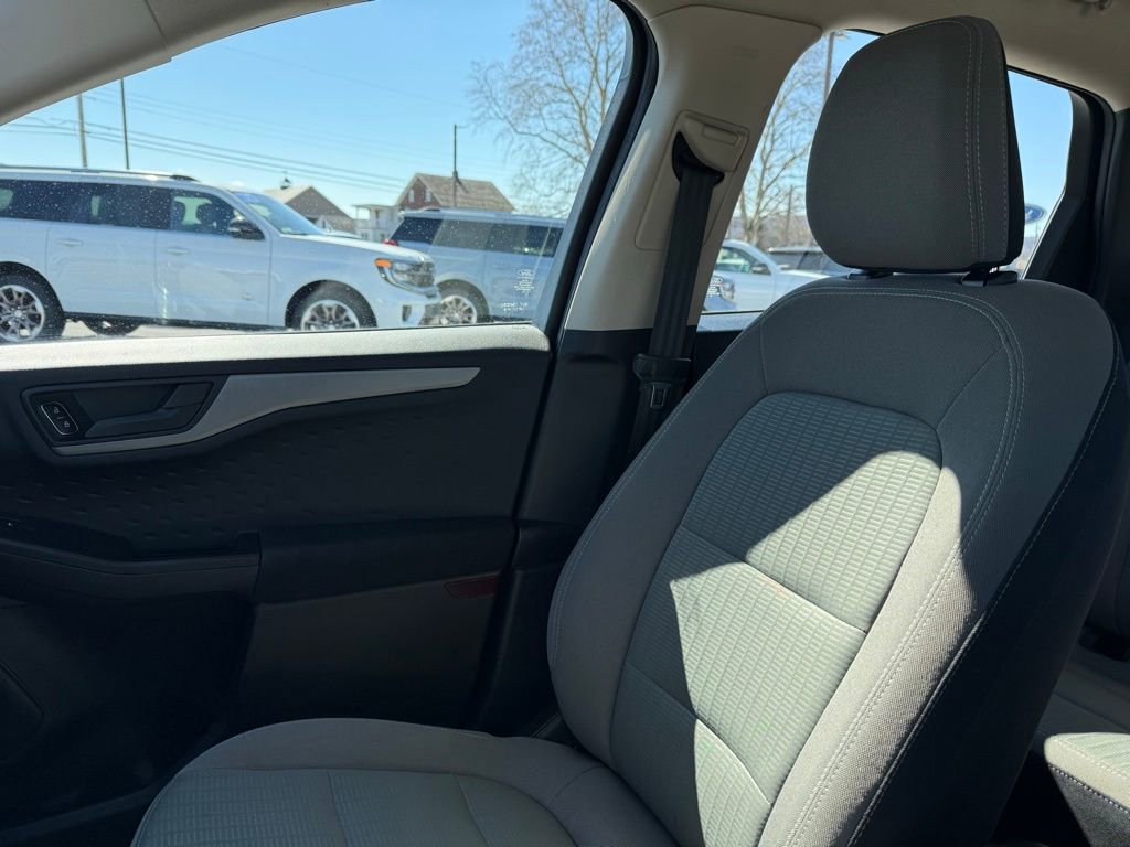 Certified 2020 Ford Escape S image 25