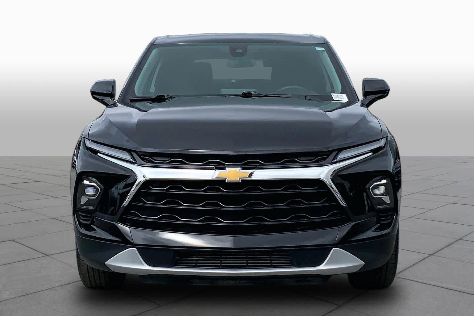 Used 2024 Chevrolet Blazer LT FWD image 4
