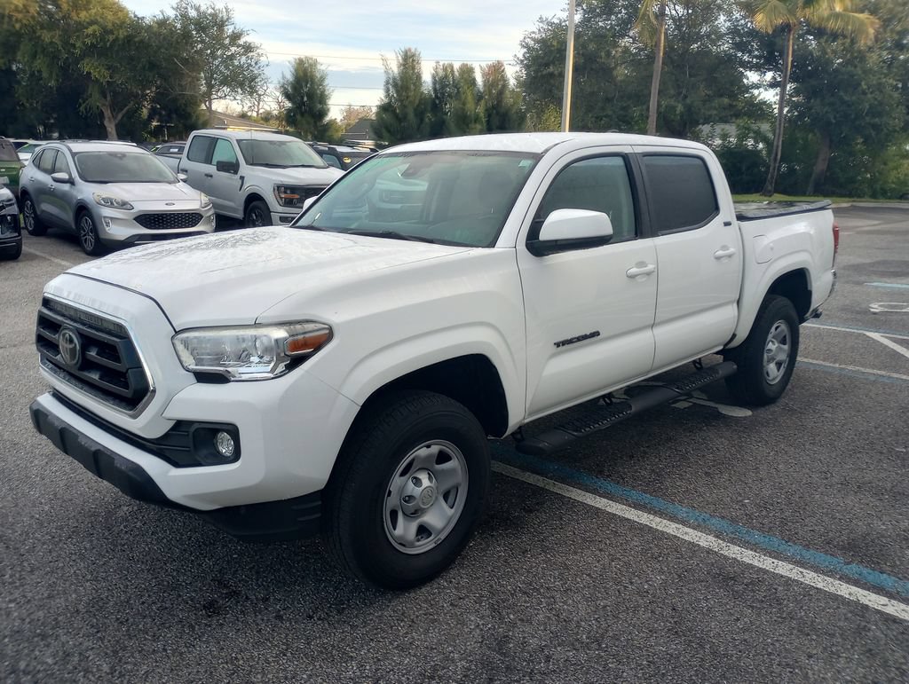 Used 2022 Toyota Tacoma SR5 RWD image 3