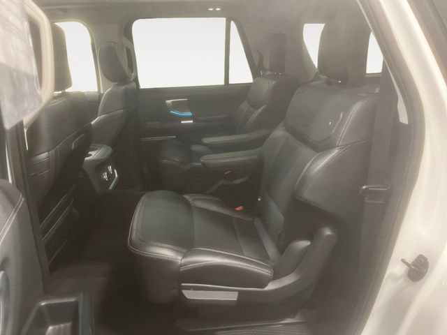 Certified 2025 Ford Expedition Max Platinum AWD/4WD image 13
