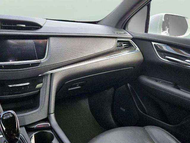 Used 2020 Cadillac XT5 Premium Luxury image 10