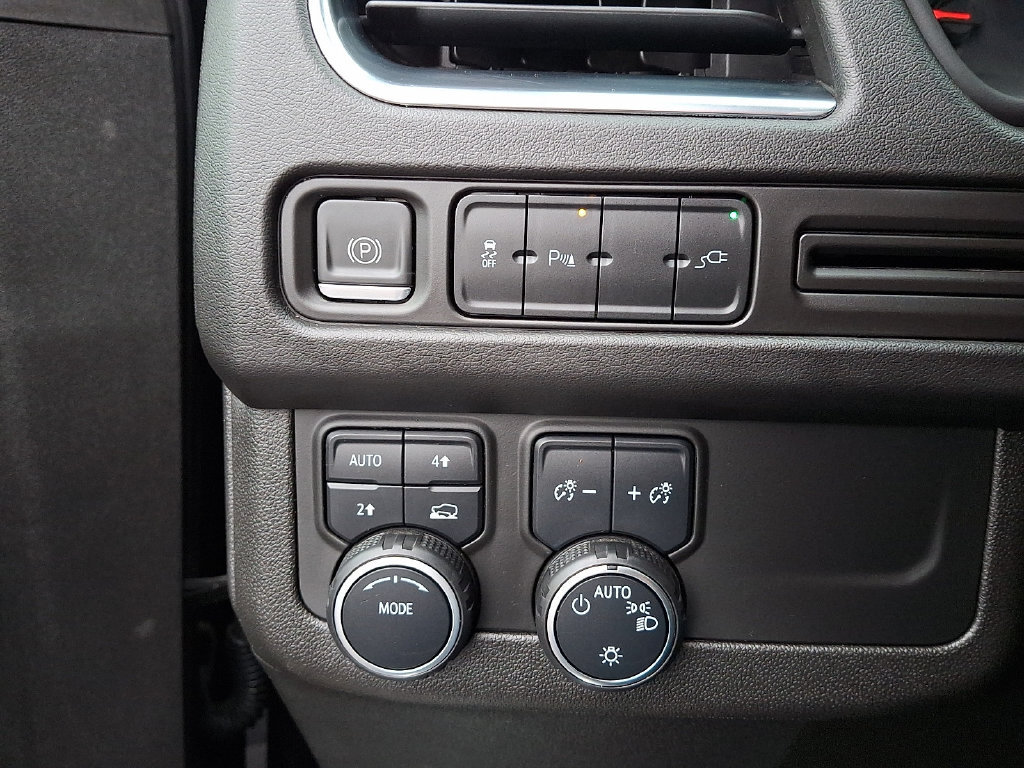 Used 2021 Chevrolet Tahoe RST AWD/4WD image 34