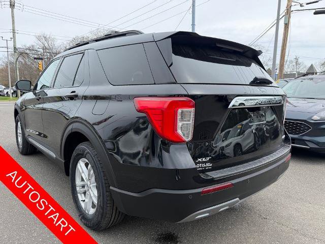 Certified 2023 Ford Explorer XLT w/ Equipment Group 202A AWD/4WD image 3