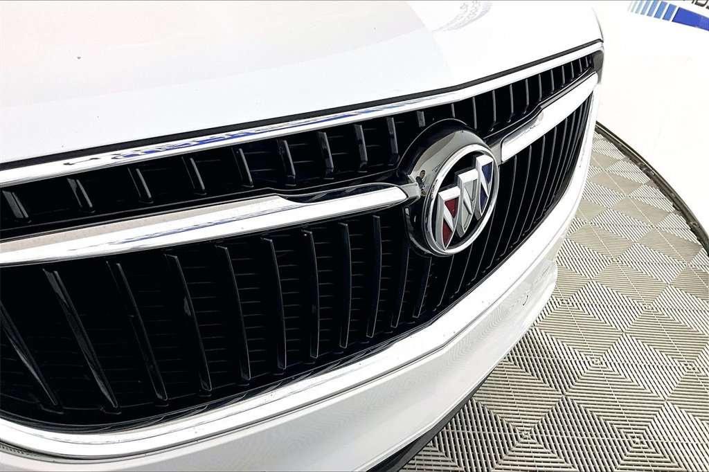 Used 2018 Buick Enclave Premium w/ Experience Buick Package image 24