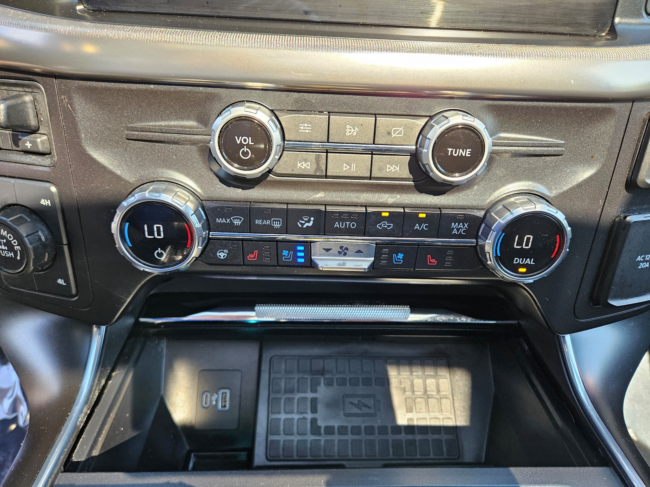 Certified 2021 Ford F150 Raptor AWD/4WD image 22