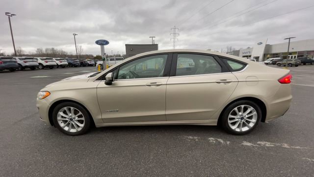 Certified 2019 Ford Fusion SE image 6