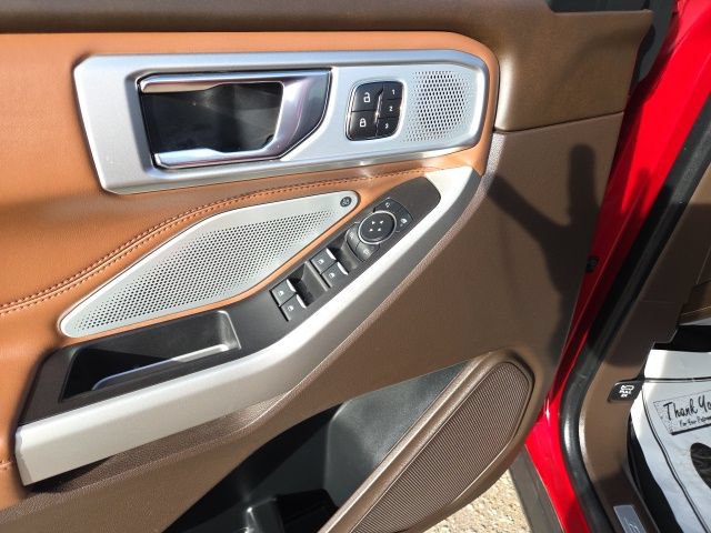 Certified 2024 Ford Explorer King Ranch w/ Technology Package AWD/4WD image 26