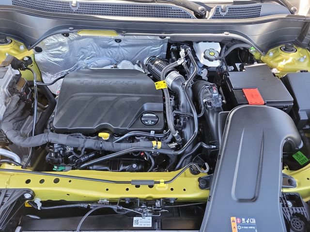 Used 2024 Chevrolet Trax RS FWD image 29