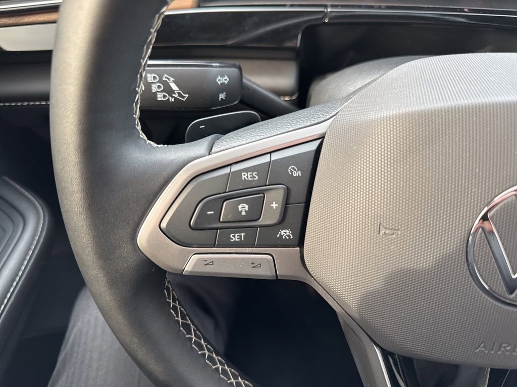 Used 2024 Volkswagen Atlas SE image 20