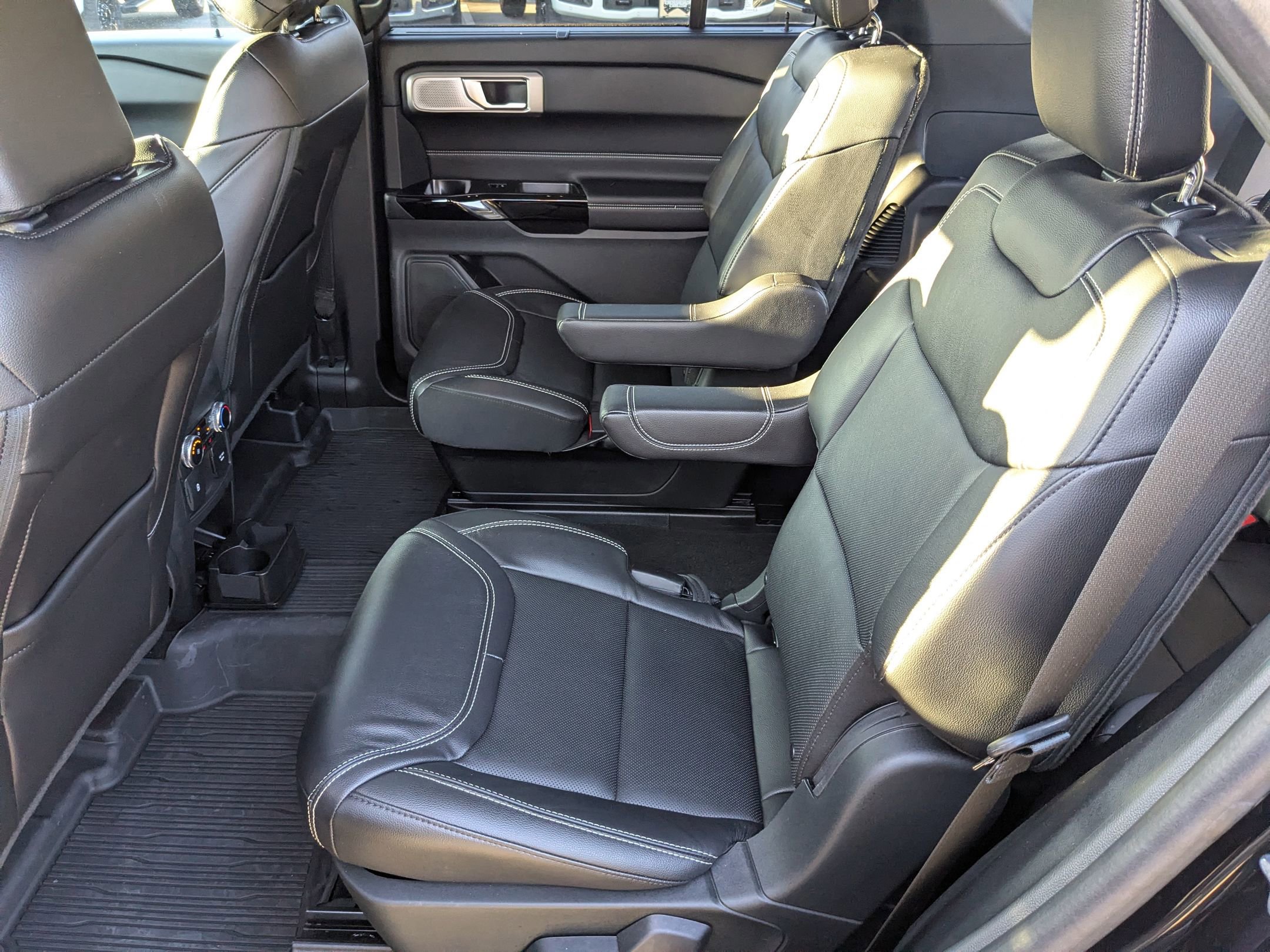 Certified 2024 Ford Explorer ST w/ Equipment Group 401A image 35