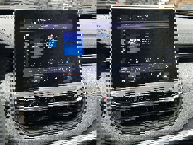 Used 2024 Jeep Compass Latitude image 9