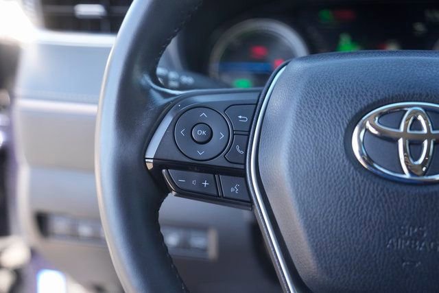 Used 2021 Toyota Venza Limited image 22