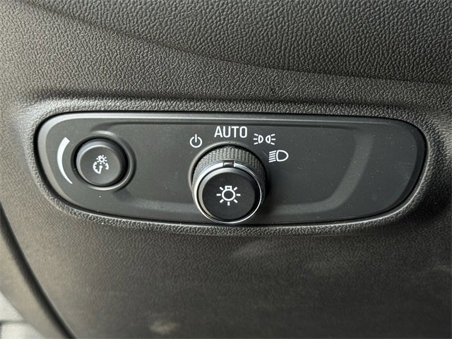 Used 2022 Chevrolet Equinox LT image 23