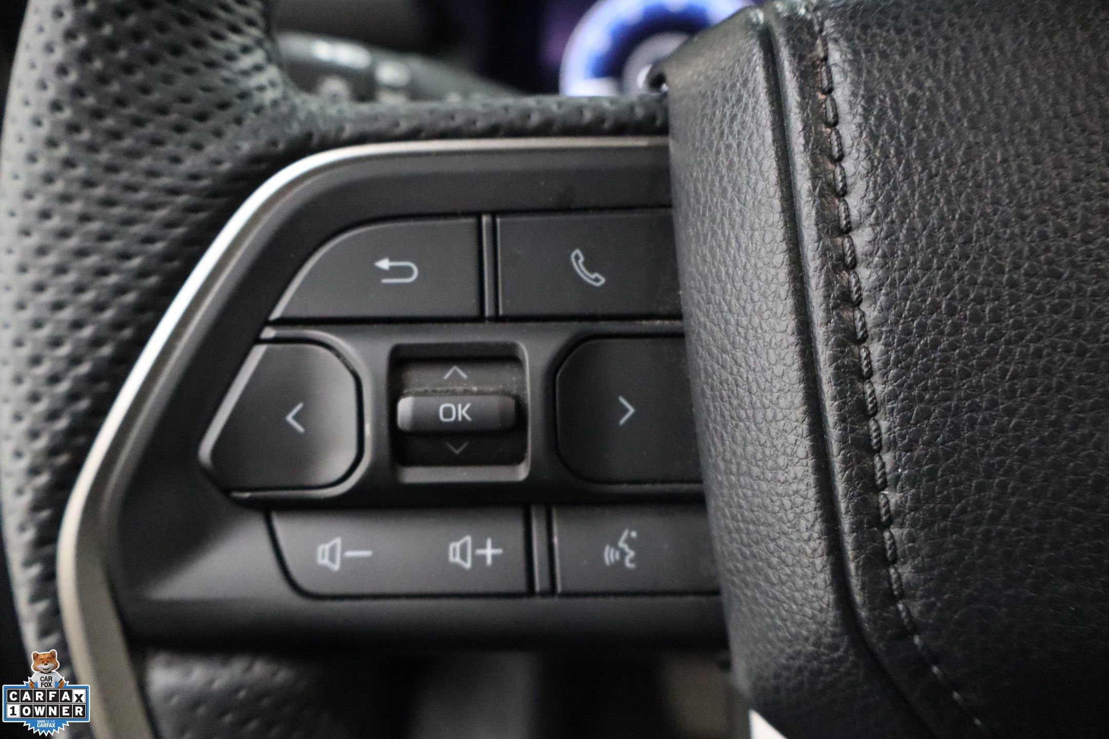 Used 2024 Toyota Tacoma Limited image 16