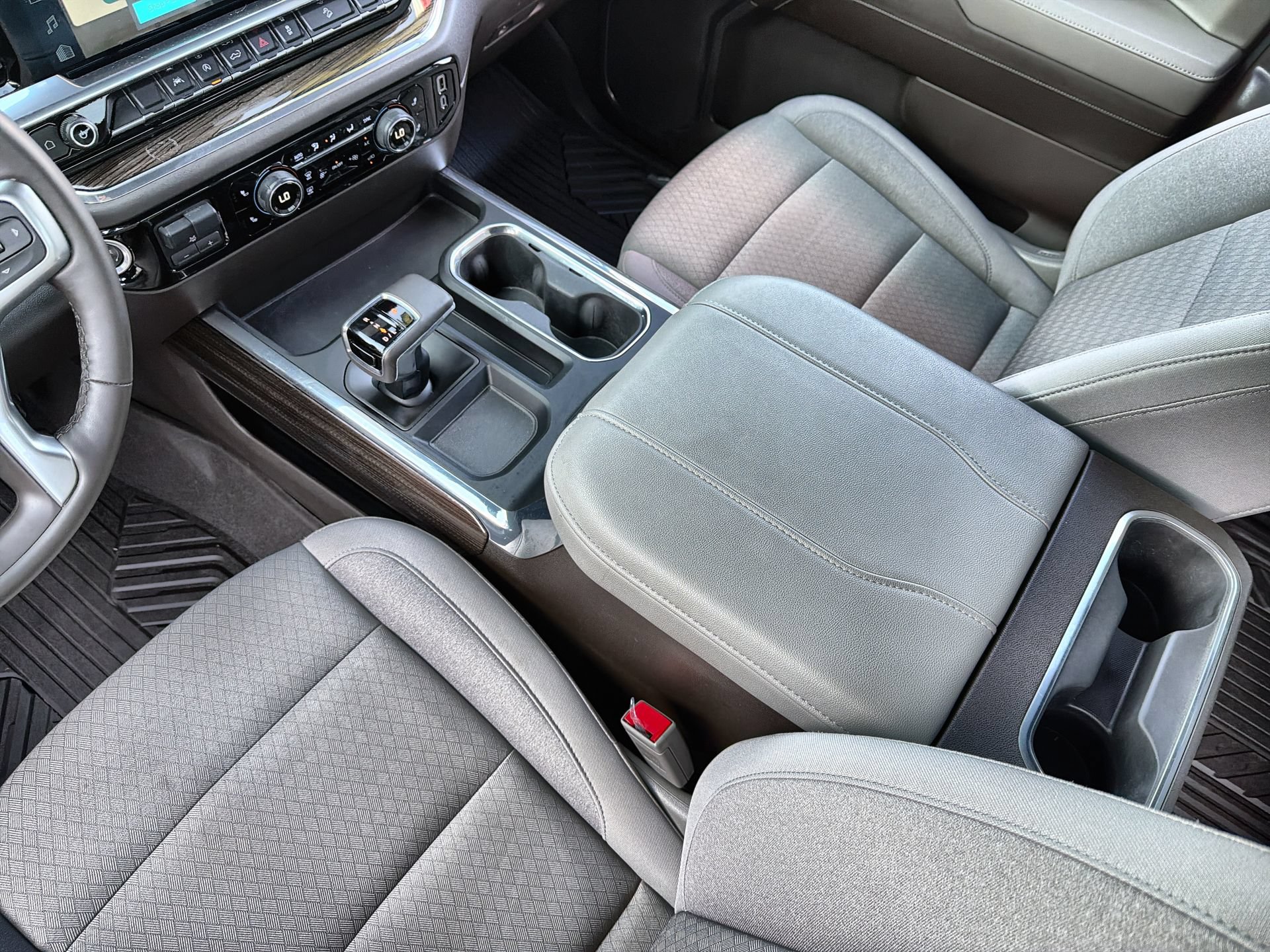 Used 2024 Chevrolet Silverado 1500 LT Trail Boss w/ Convenience Package II AWD/4WD image 21