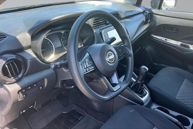 Used 2023 Nissan Versa S FWD image 14