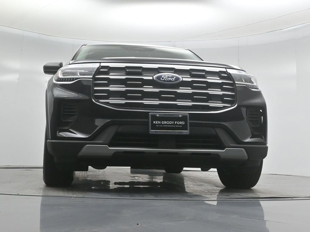 Certified 2025 Ford Explorer Active image 45