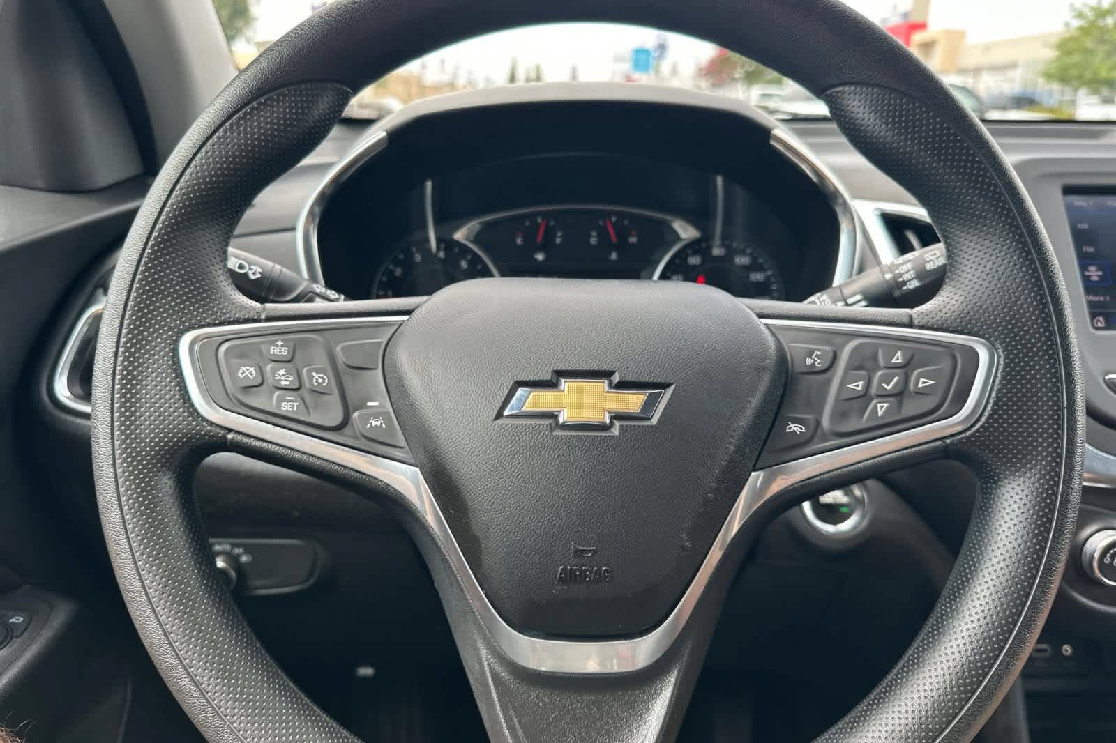 Used 2022 Chevrolet Equinox LT w/ LPO, Floor Liner Package AWD/4WD image 23