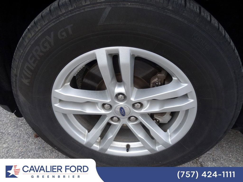 Certified 2023 Ford Explorer XLT w/ Class IV Trailer Tow Package AWD/4WD image 17