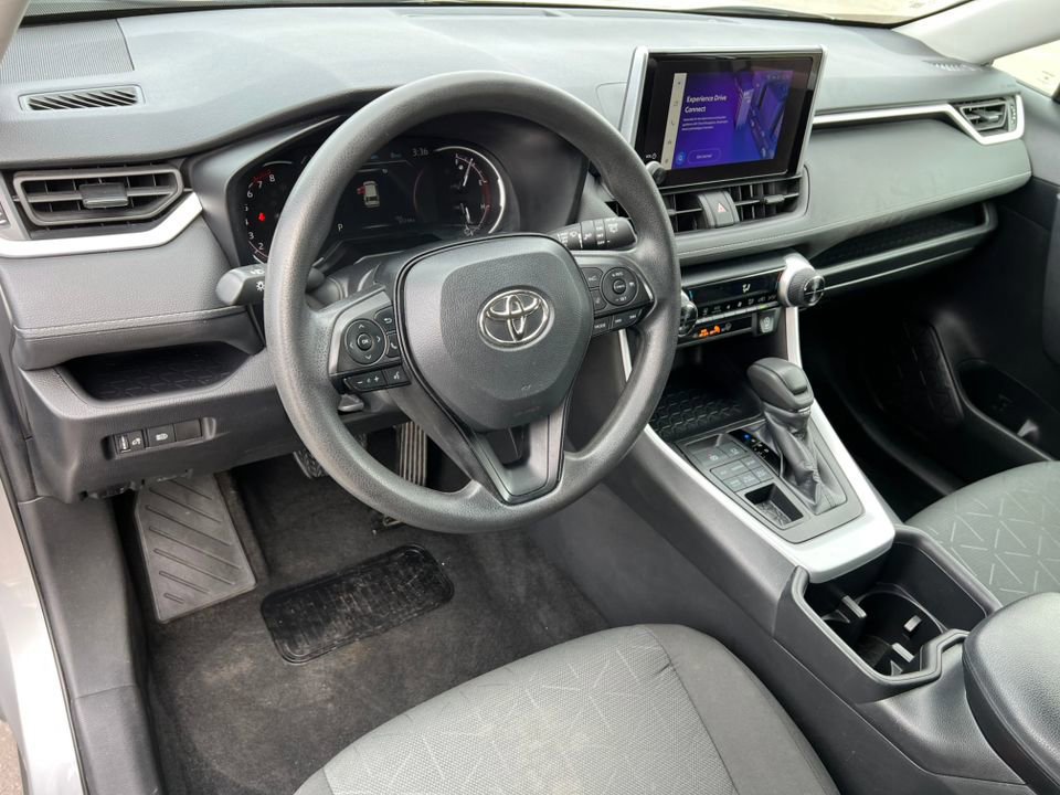 Used 2024 Toyota RAV4 XLE image 19
