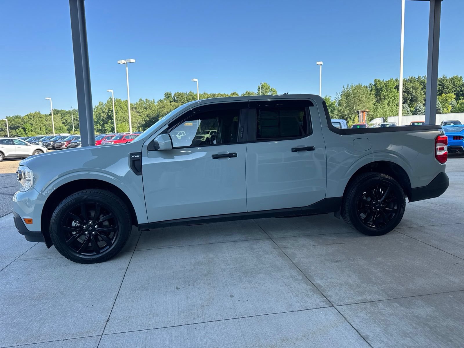 Certified 2022 Ford Maverick XLT w/ Equipment Group 300A Standard AWD/4WD image 4