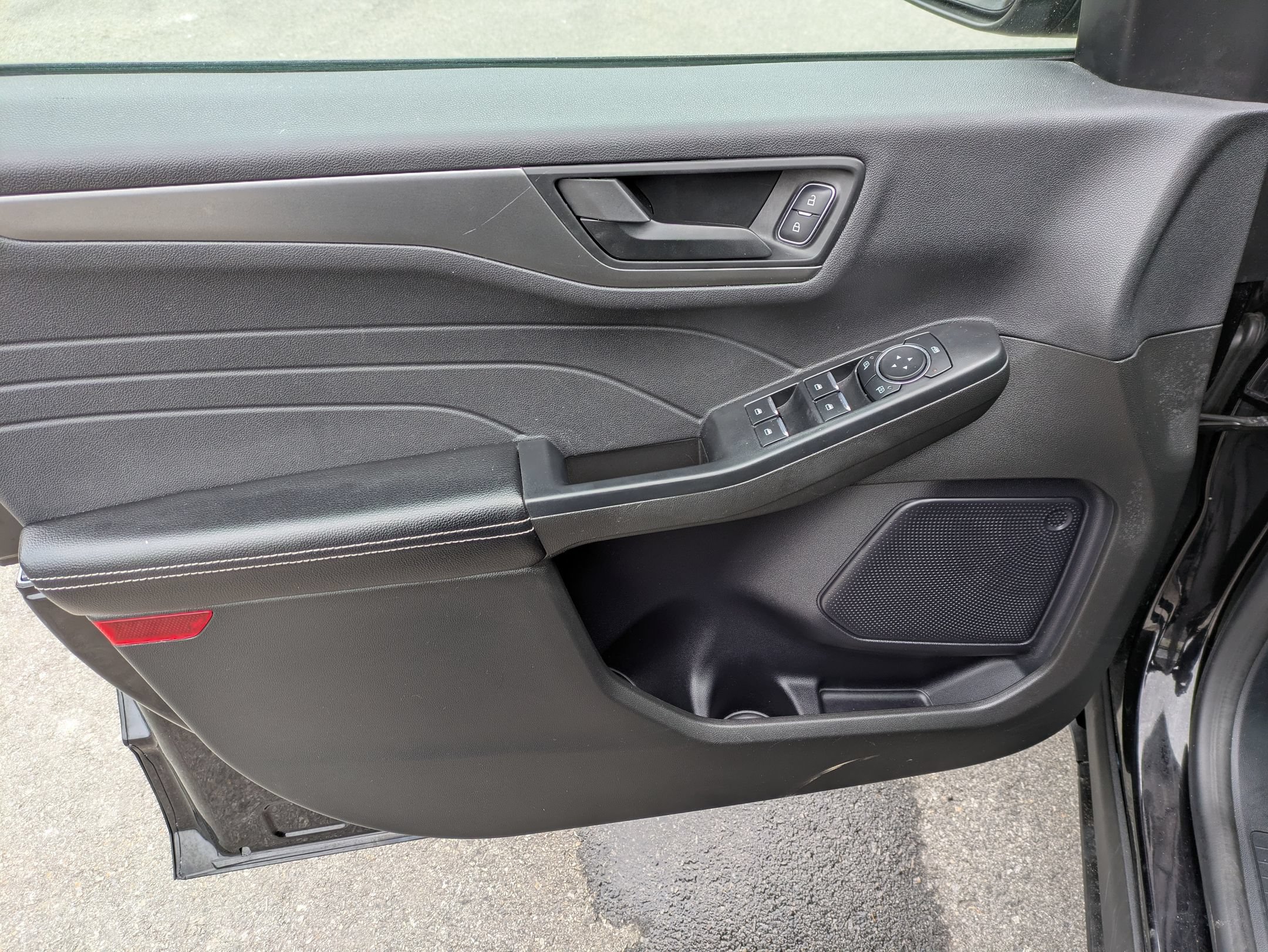 Certified 2024 Ford Escape Active FWD image 6