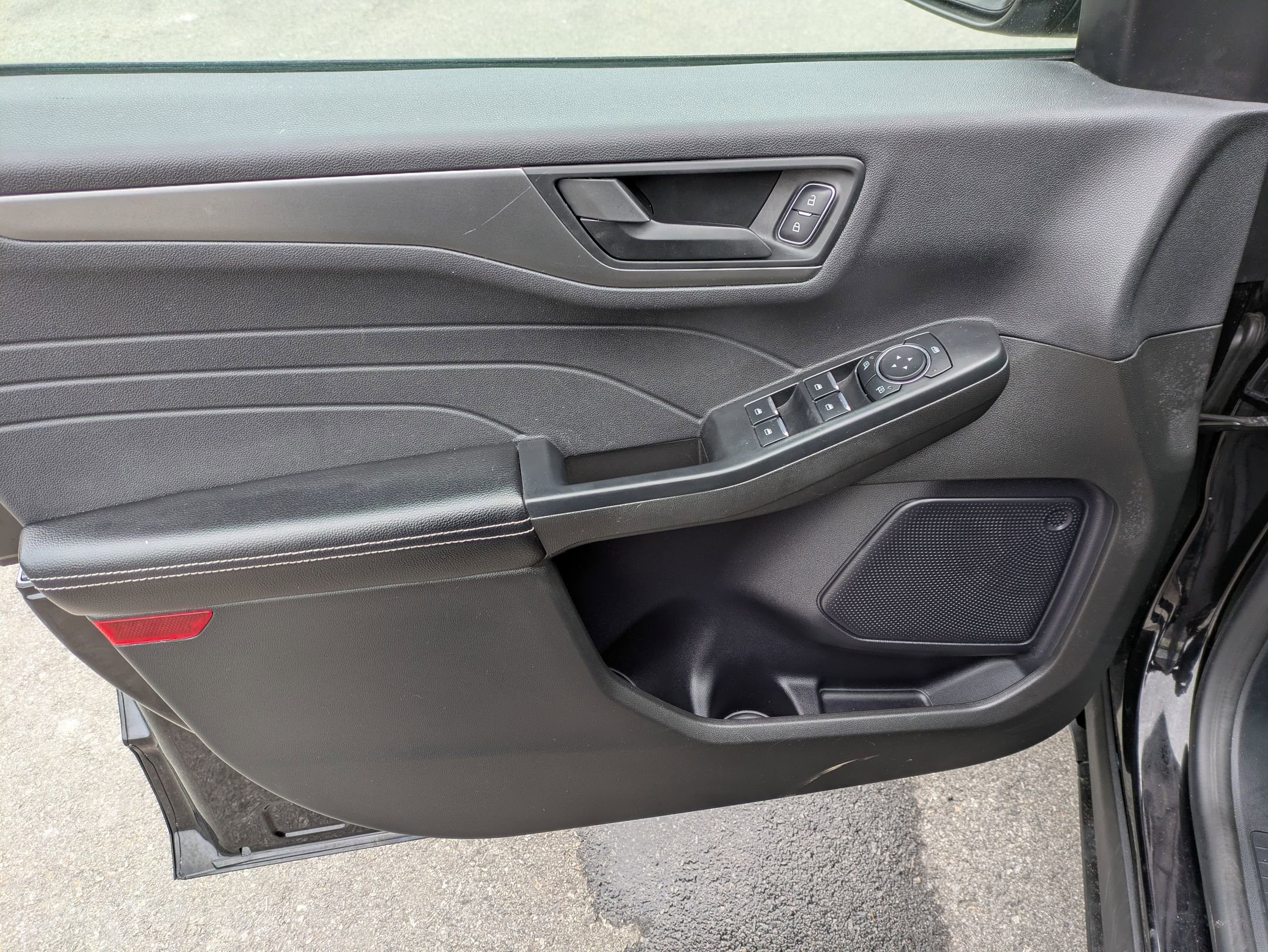 Certified 2024 Ford Escape Active FWD image 6