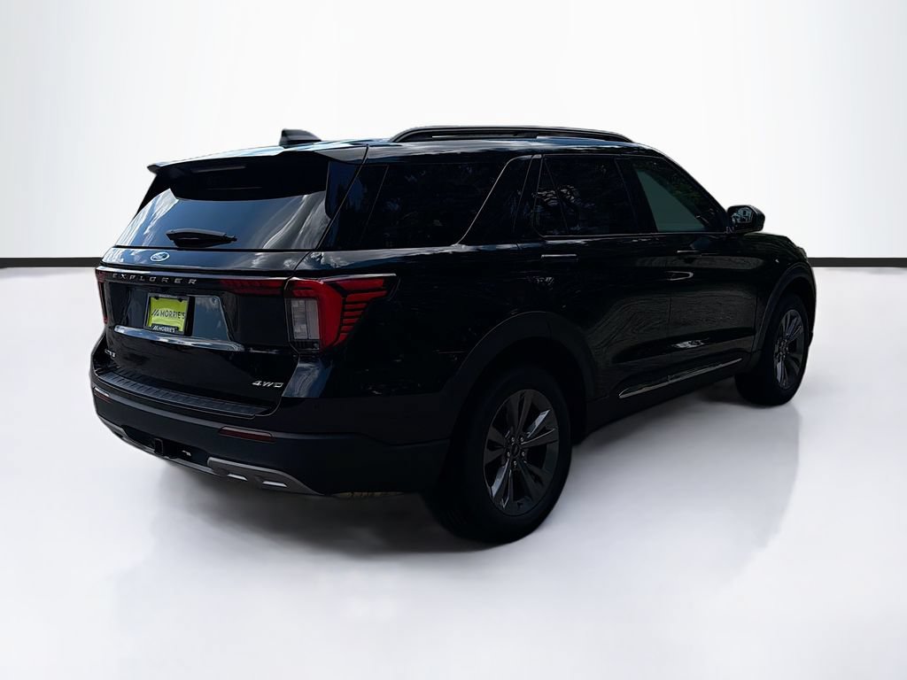 Certified 2025 Ford Explorer Active w/ Active Comfort Package AWD/4WD image 5