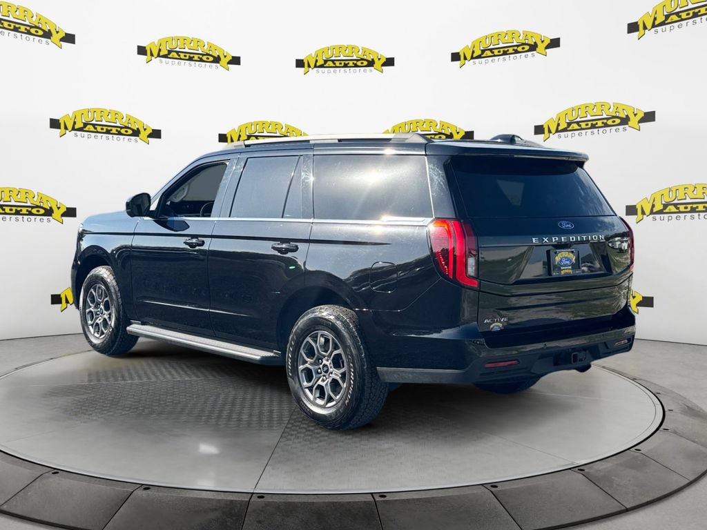 Certified 2025 Ford Expedition Active RWD image 4